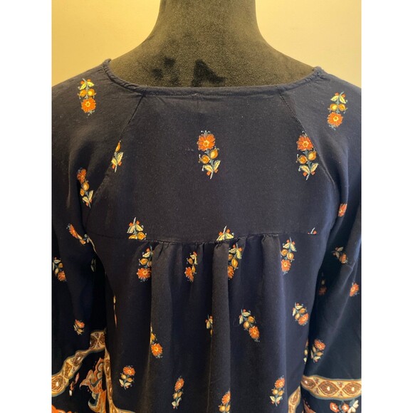 Gigio Faux Wrap Blouse Size Small Navy w/ Flowers longer Back Boho Peasant Look - Picture 6 of 11